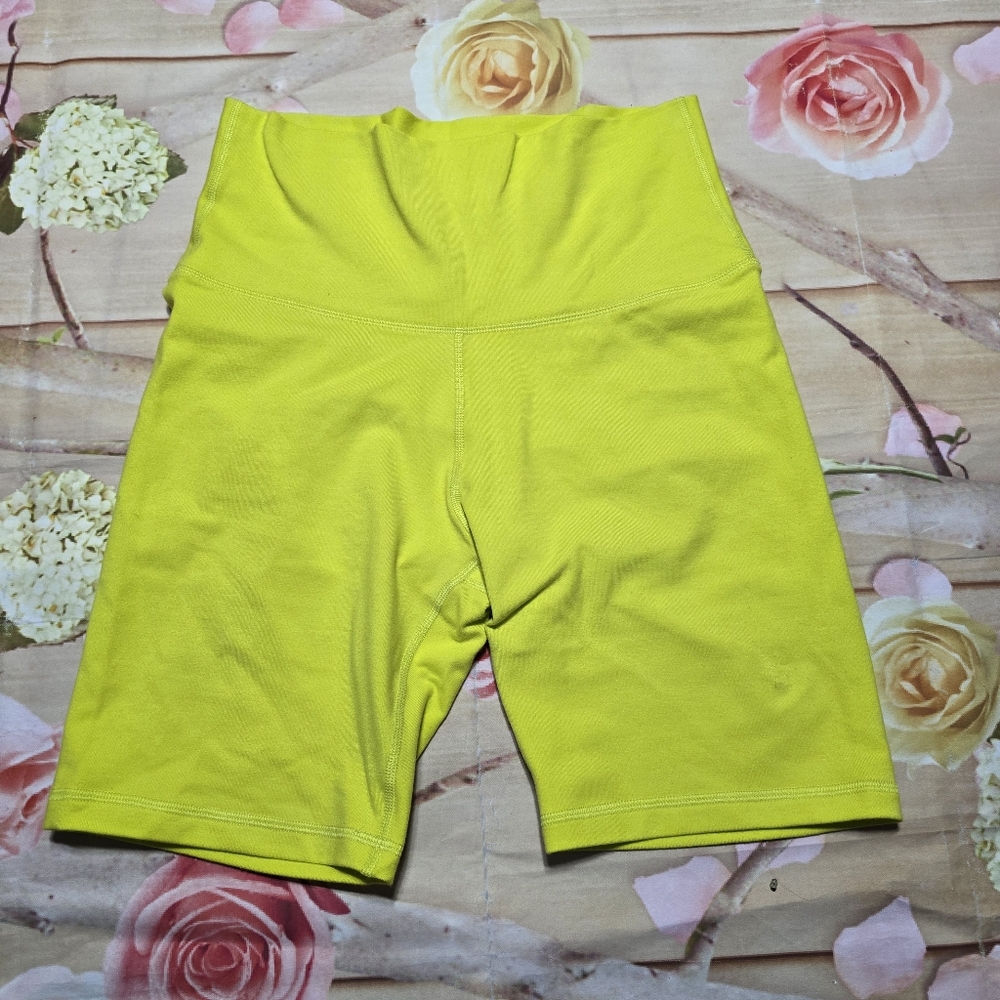 Old Navy lime green shorts - Picture 1 of 5